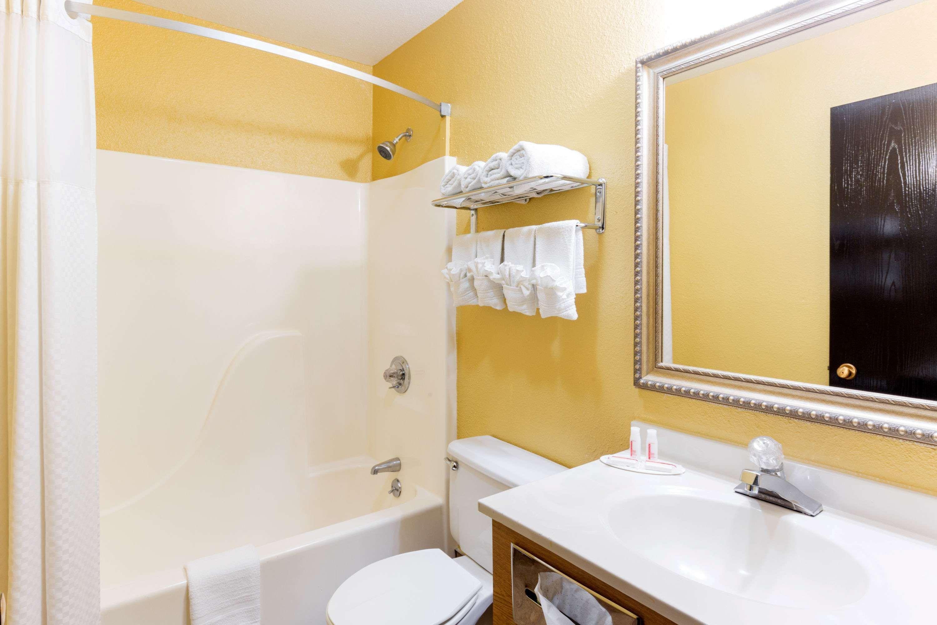 ซูเปอร์ 8 บาย วินด์แฮม ริชมอนด์ Hotel ภายนอก รูปภาพ