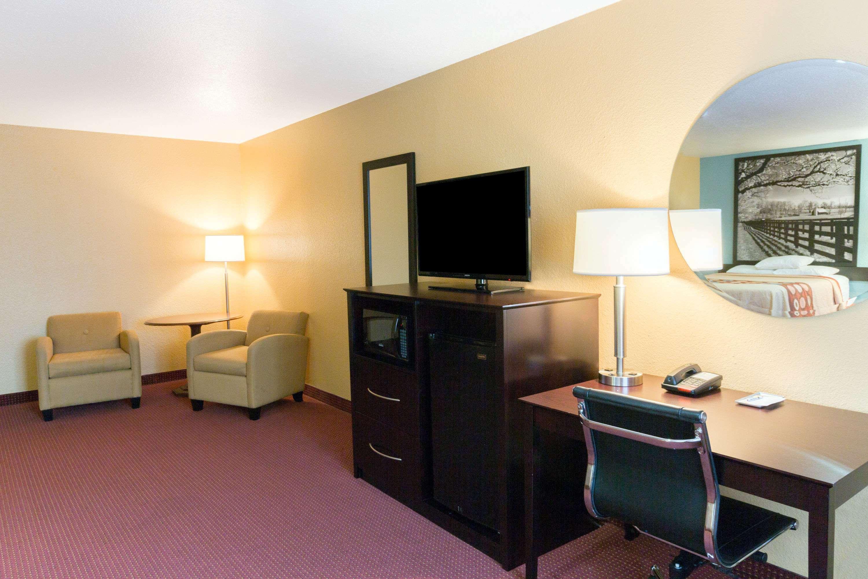 ซูเปอร์ 8 บาย วินด์แฮม ริชมอนด์ Hotel ภายนอก รูปภาพ